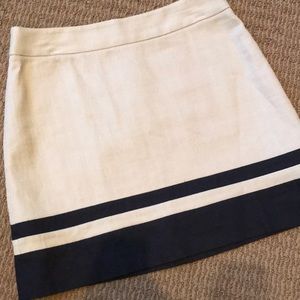 Tan and navy LOFT skirt. Size 8